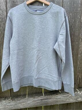 GAP Light Gray Crewneck Sweatshirt